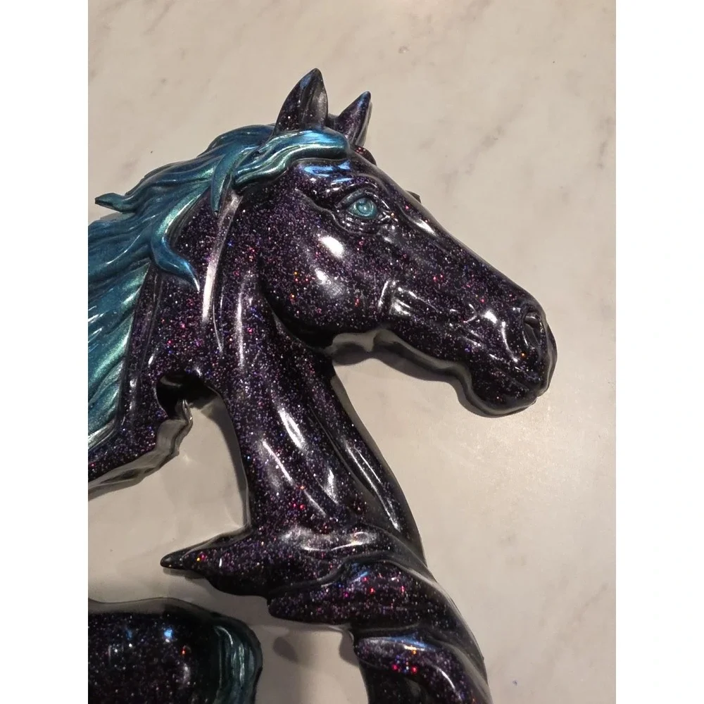 Handmade Resin Horse Wall Hanging‎